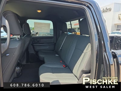 2026 RAM Ram 2500 RAM 2500 BLACK EXPRESS CREW CAB 4X4 6'4' BOX
