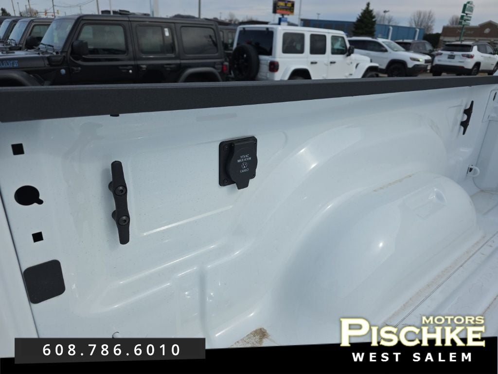 2026 RAM Ram 2500 RAM 2500 BLACK EXPRESS CREW CAB 4X4 6'4' BOX
