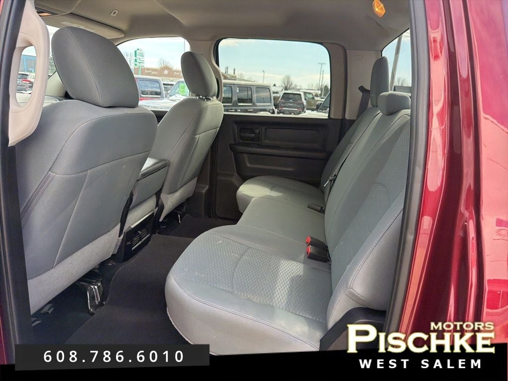 2018 RAM 2500 Tradesman Crew Cab 4x4 6'4' Box