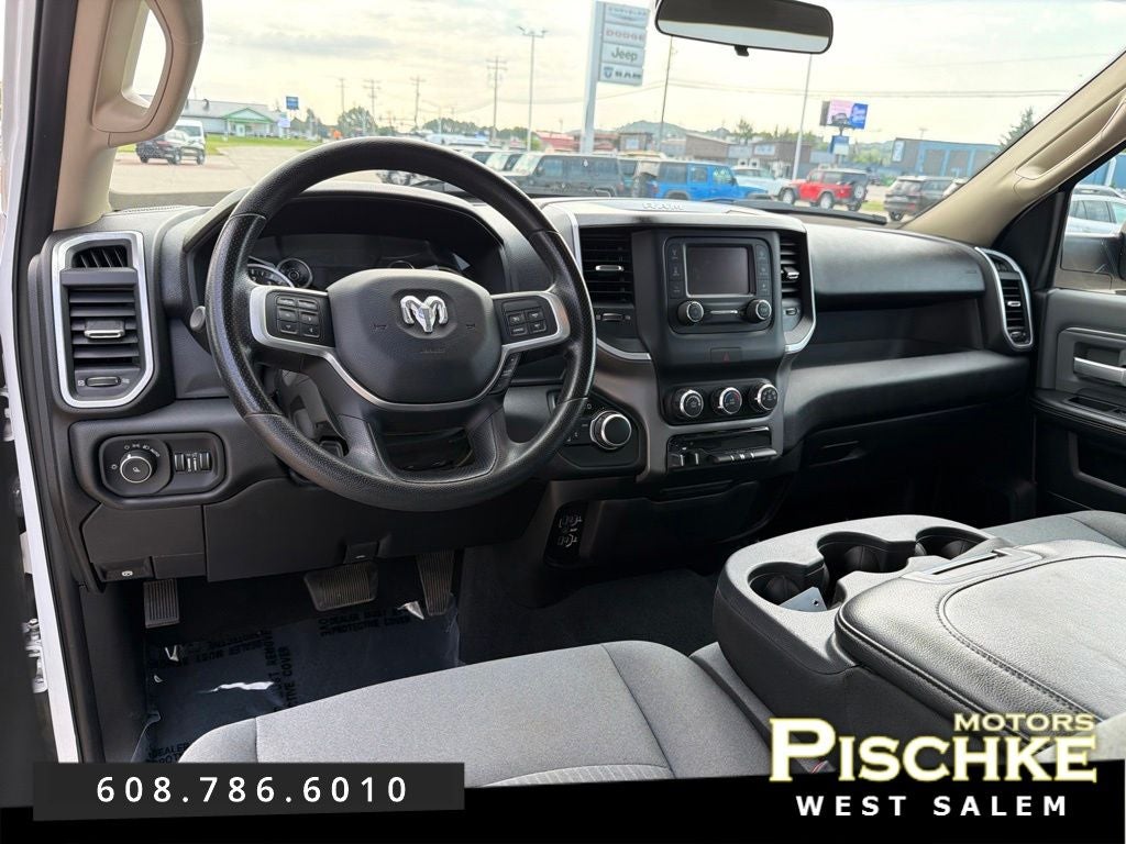 2019 RAM 2500 Big Horn Crew Cab 4x4 6'4' Box