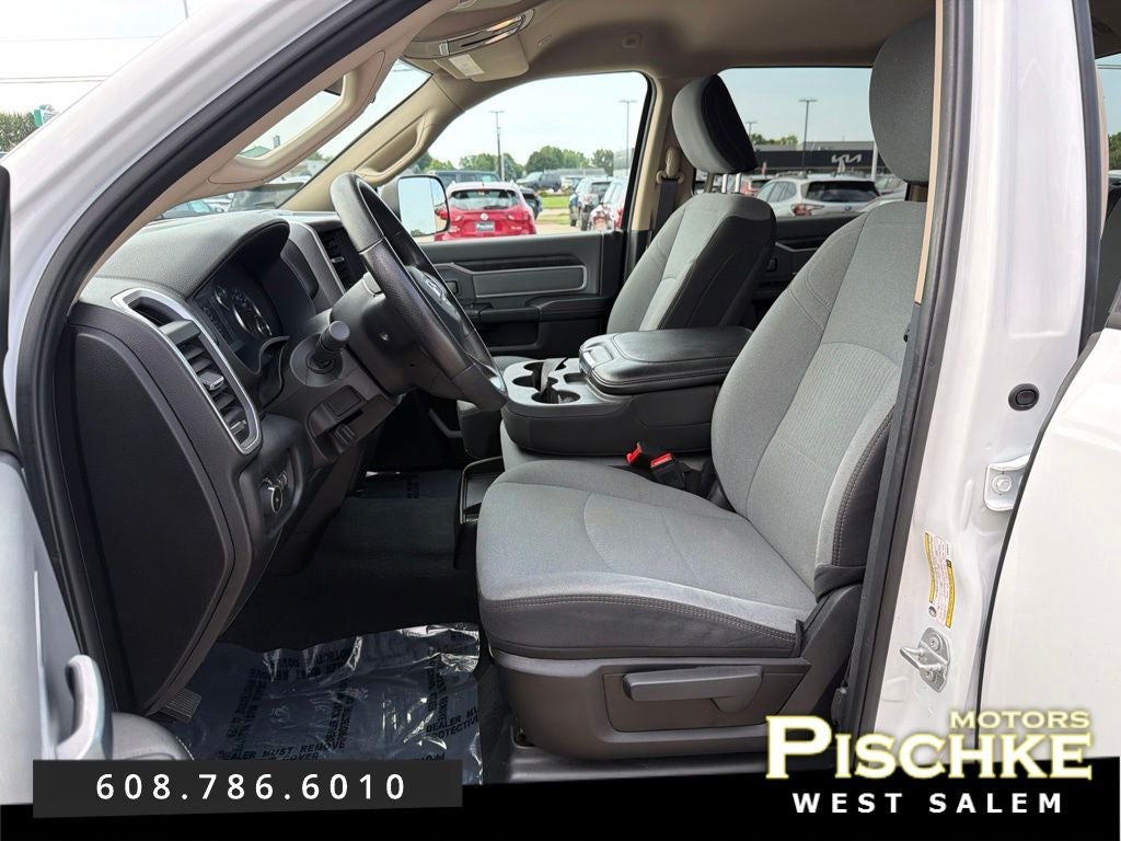 2019 RAM 2500 Big Horn Crew Cab 4x4 6'4' Box