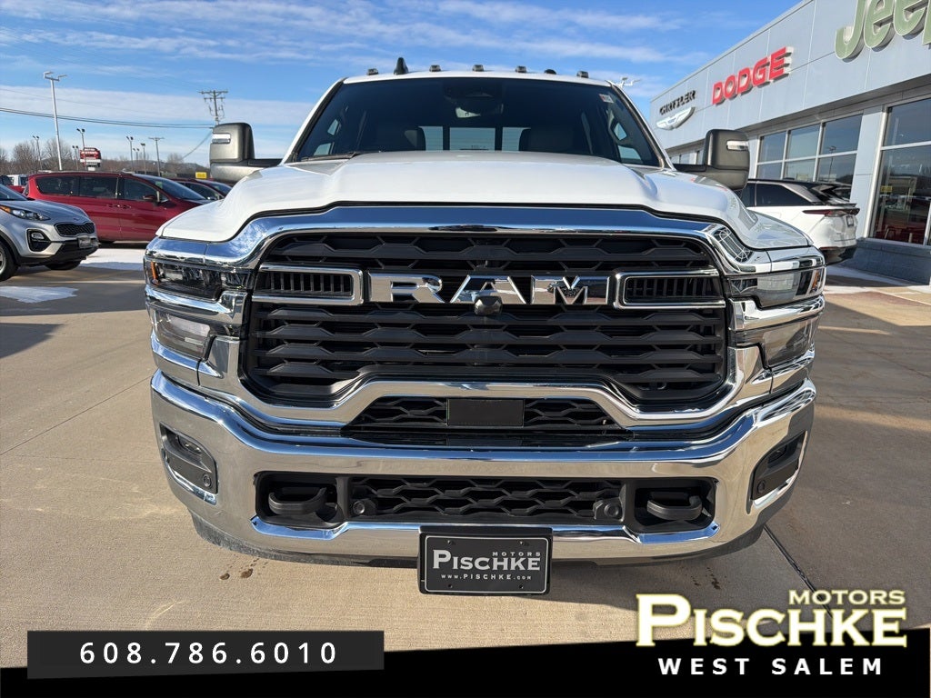 2025 RAM 2500 Tradesman Crew Cab 4x4 8' Box