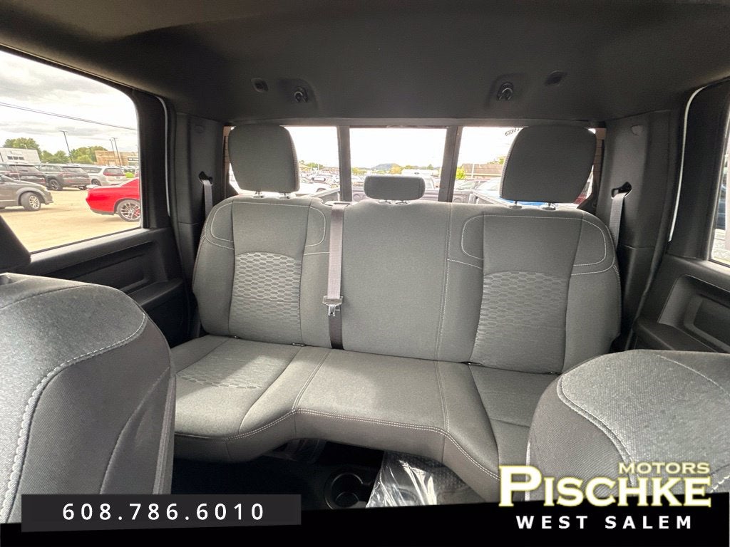 2025 RAM Ram 2500 Tradesman Crew Cab 4x4 8' Box