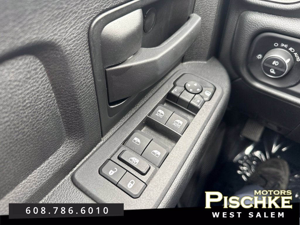 2025 RAM Ram 2500 Tradesman Crew Cab 4x4 8' Box
