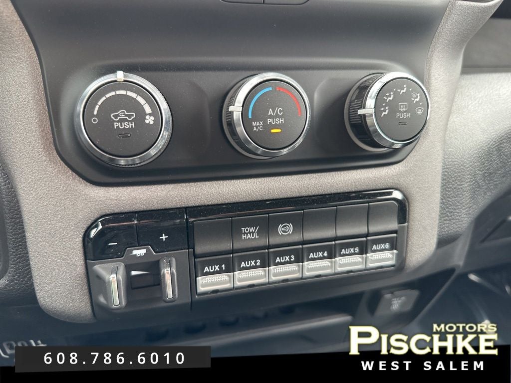 2024 RAM 3500 Chassis Tradesman/SLT/Laramie/Limited