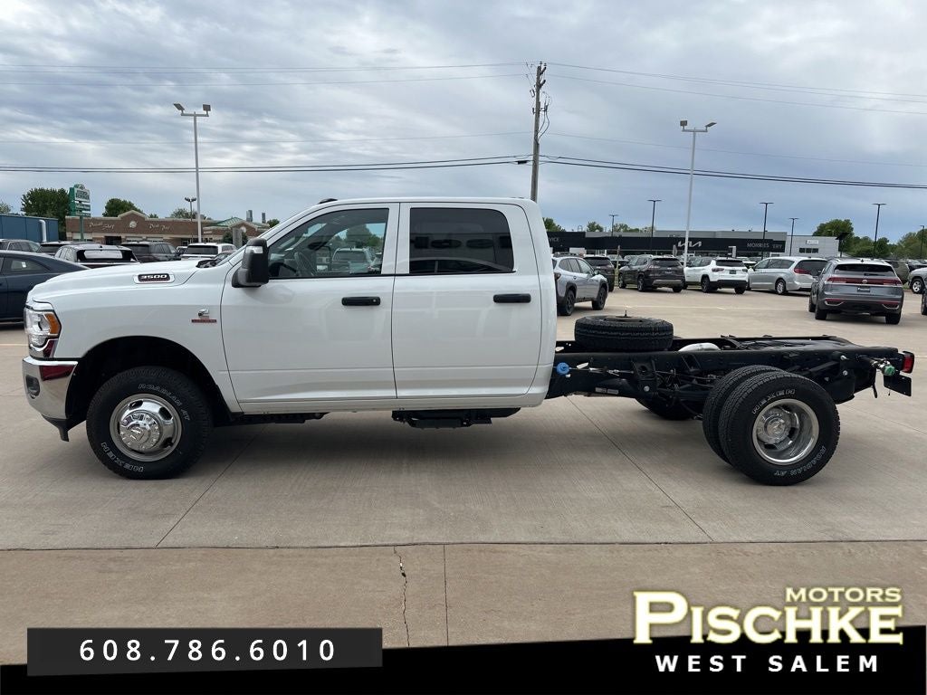 2024 RAM 3500 Chassis Tradesman/SLT/Laramie/Limited